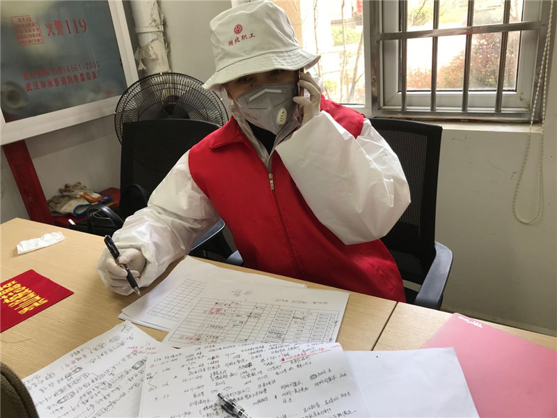 4王相红上门送体温计 (2).jpg